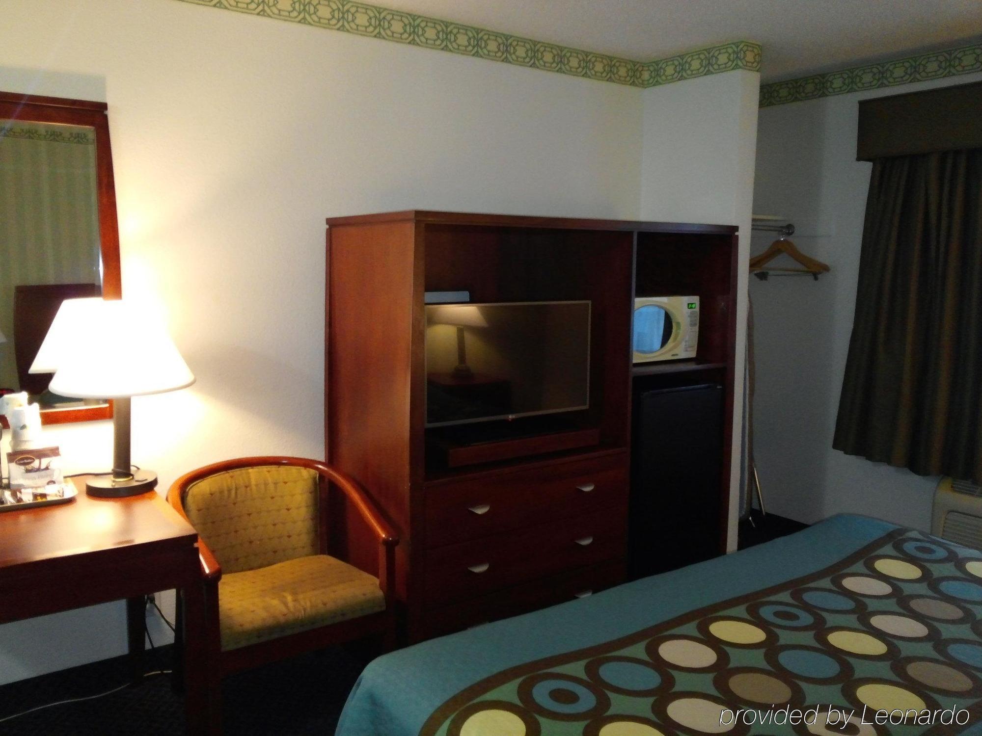 Super 8 By Wyndham Sacramento Hotel Carmichael Екстериор снимка