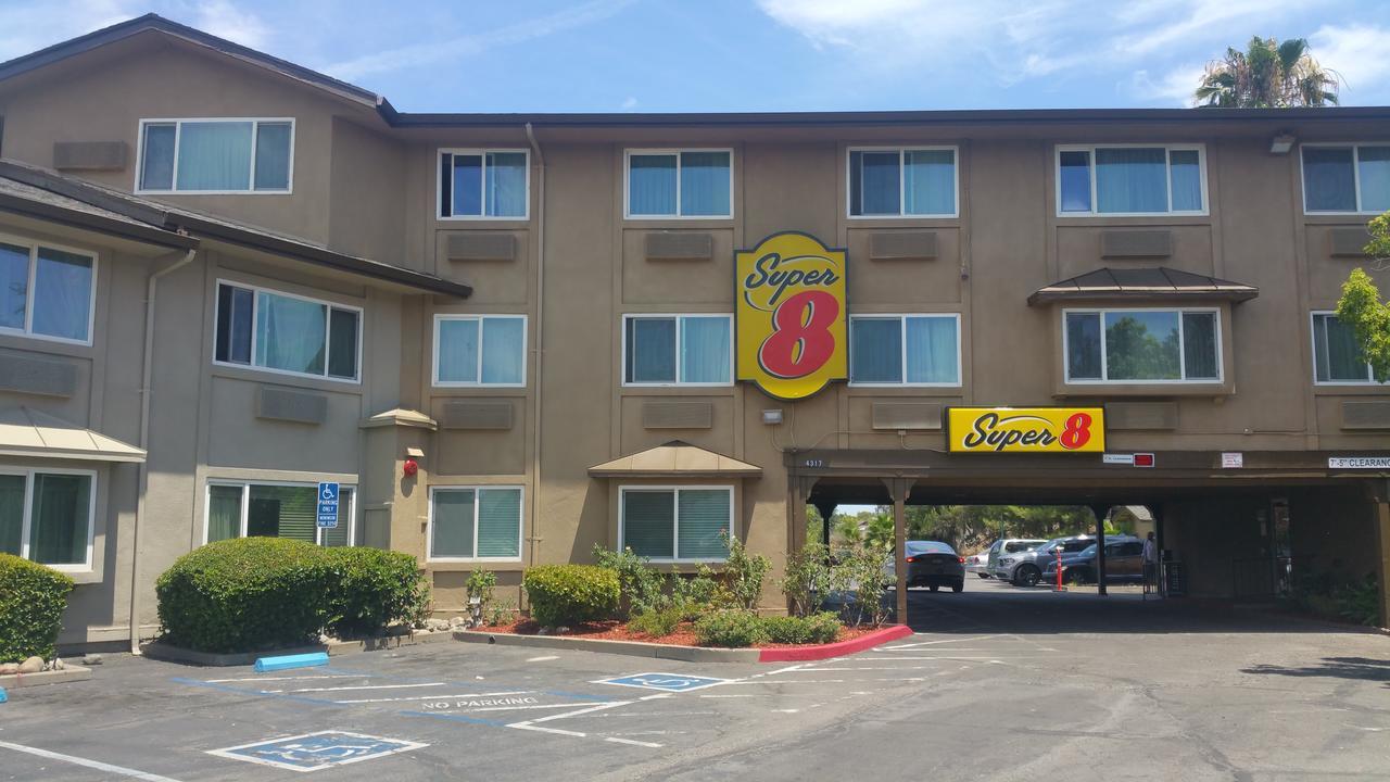 Super 8 By Wyndham Sacramento Hotel Carmichael Екстериор снимка