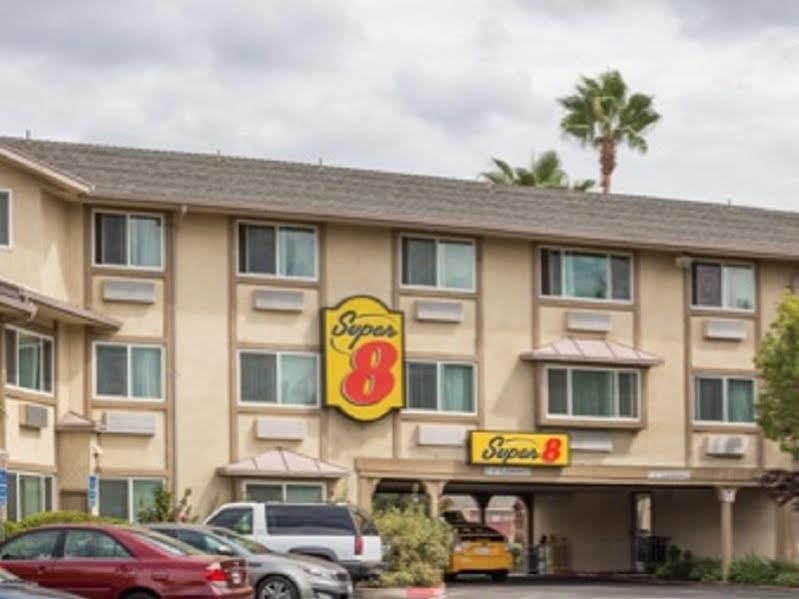 Super 8 By Wyndham Sacramento Hotel Carmichael Екстериор снимка