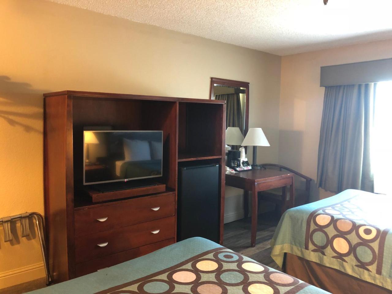 Super 8 By Wyndham Sacramento Hotel Carmichael Екстериор снимка